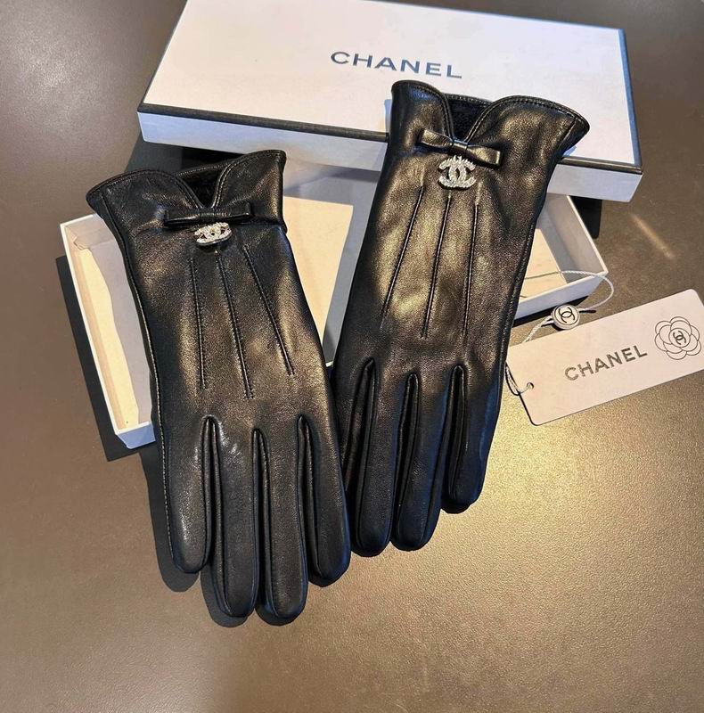 Chanel Gloves M L 092033